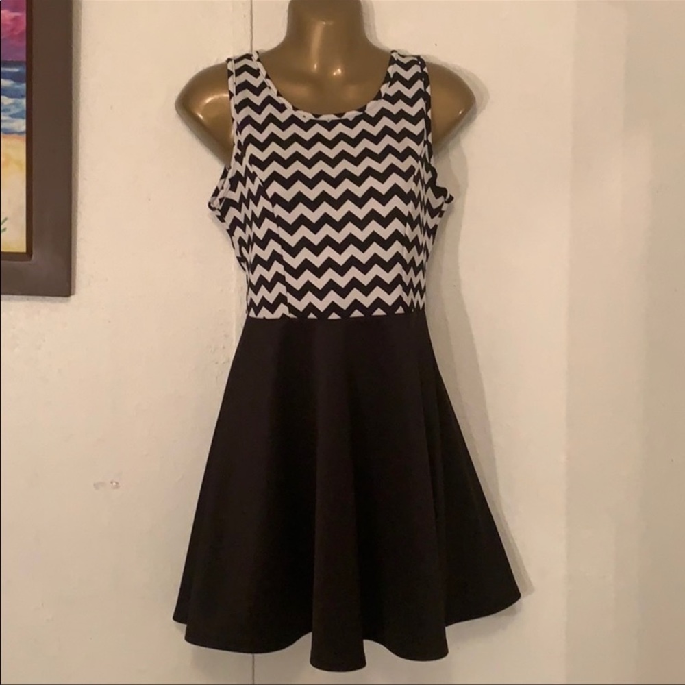 Jacaranda mini a line dress chevron print sleeveless size s
